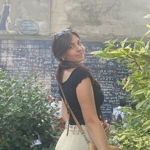 Meet your Posher, Ava